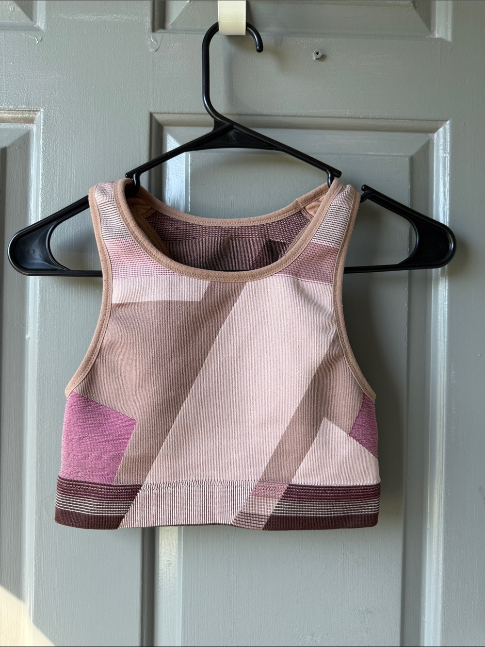 Nike Geometric Seamless Crop Tank in Pink and Taupe